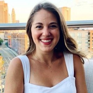 Meet your Posher, Alena